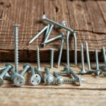 Jakie gwoździe do deskowania dachu